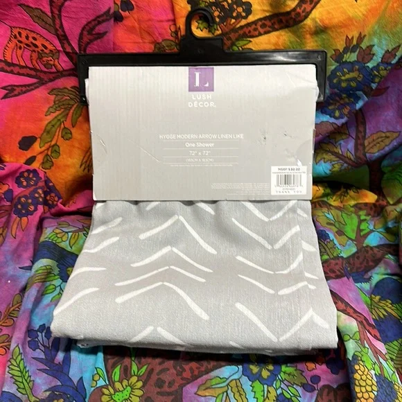 Lush Decor Hygge Modern shower curtain - Picture 2 of 2